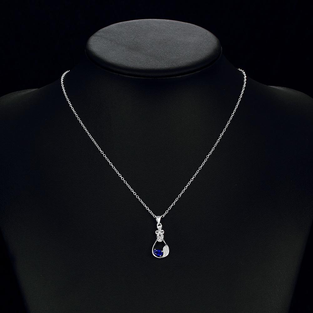 Buffer Necklace in 18K White Gold Plated made with  Crystals