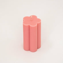 Load image into Gallery viewer, Daisy Pillar Candle